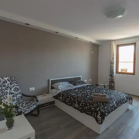 Гостевой дом Victoria Hotel Rooms Veliko Tarnovo *