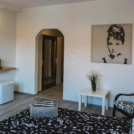 Victoria Hotel Rooms Veliko Tarnovo Гостевой дом Велико-Тырново