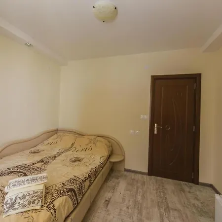 Гостевой дом Victoria Hotel Rooms Veliko Tarnovo