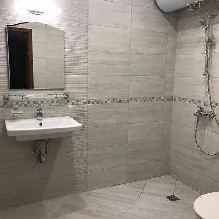 Гостевой дом Victoria Hotel Rooms Veliko Tarnovo *