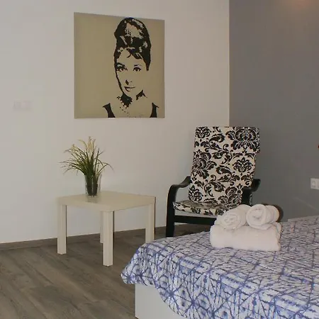 Victoria Hotel Rooms Veliko Tarnovo * Велико-Тырново
